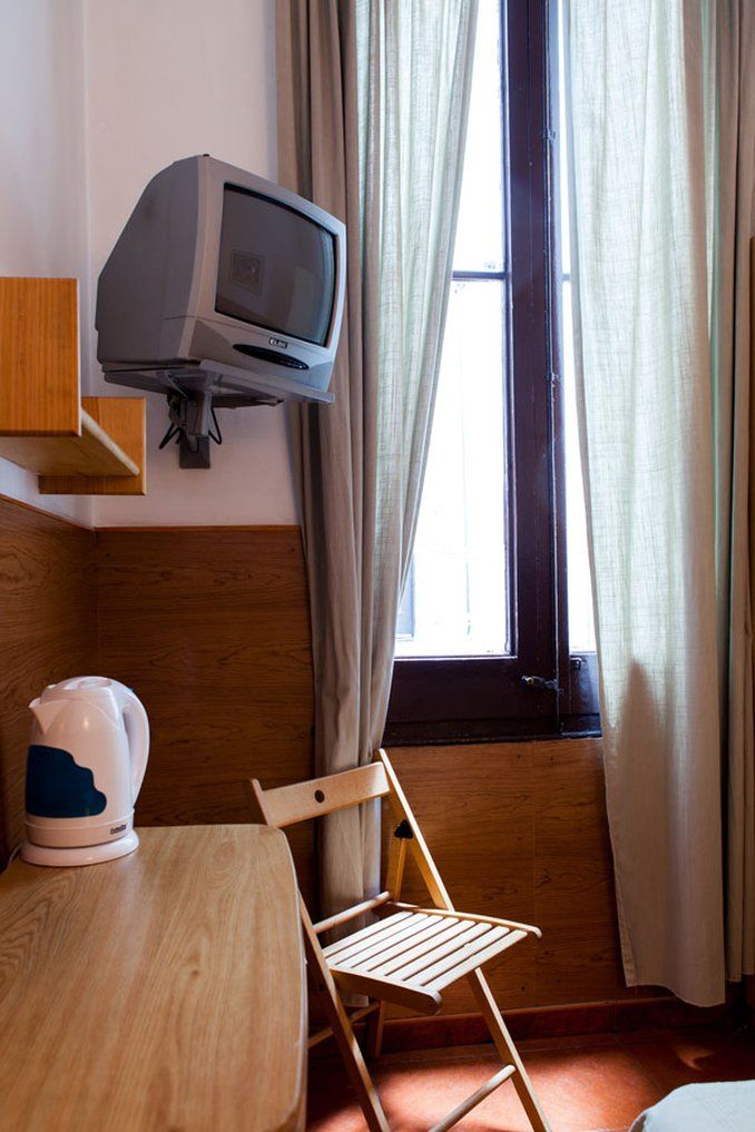 Estudios Pelayo Guest House Барселона Екстериор снимка