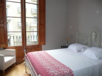 Estudios Pelayo Guest House Барселона Екстериор снимка